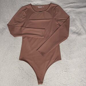 Abercrombie & Fitch Soft A&F Long-Sleeve Tan Brown Cutout Bodysuit - Women's M